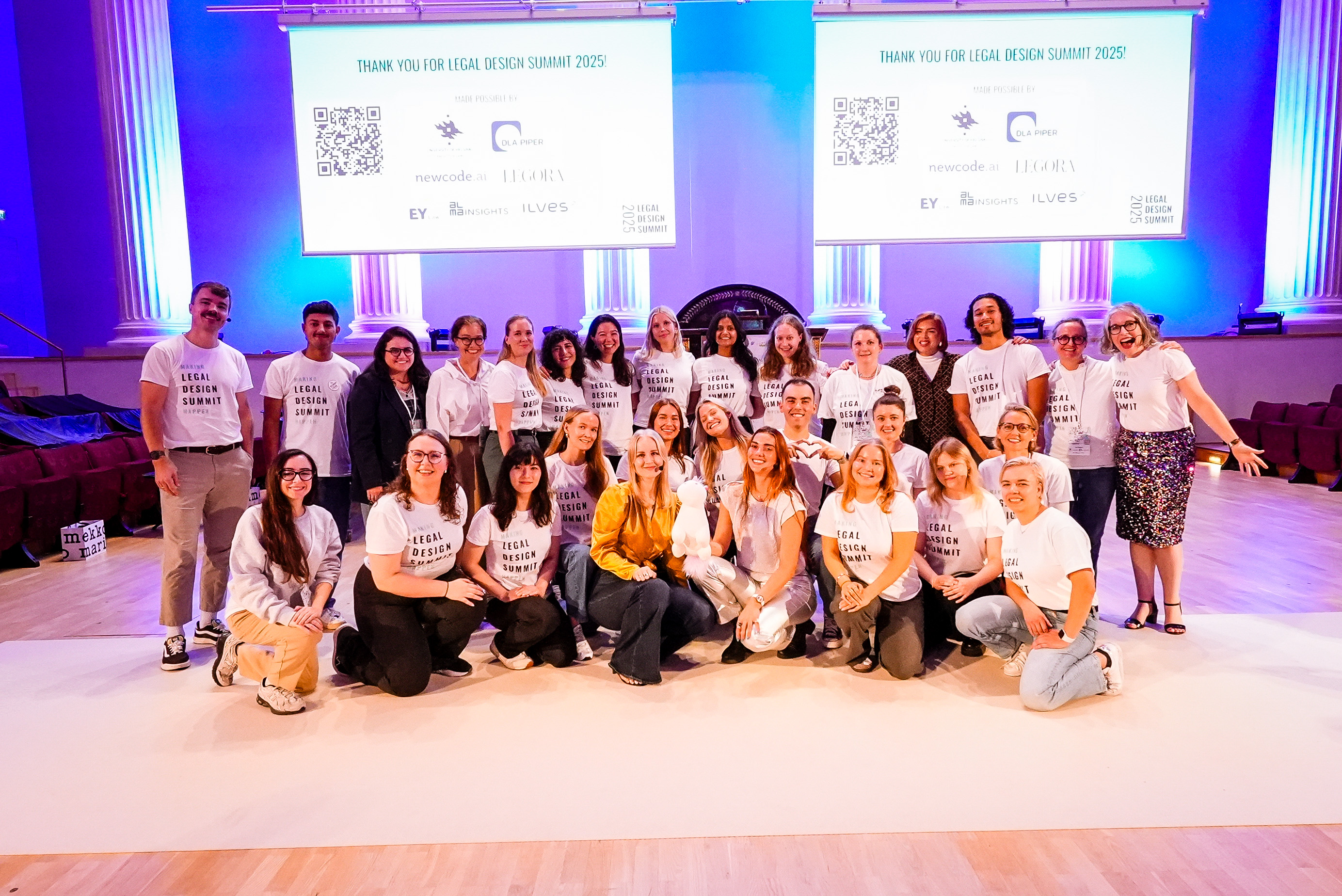 Image of all volunteers
